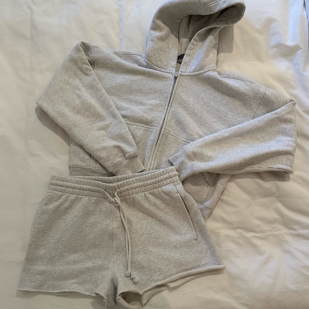 Aritzia TNA cozy fleece set